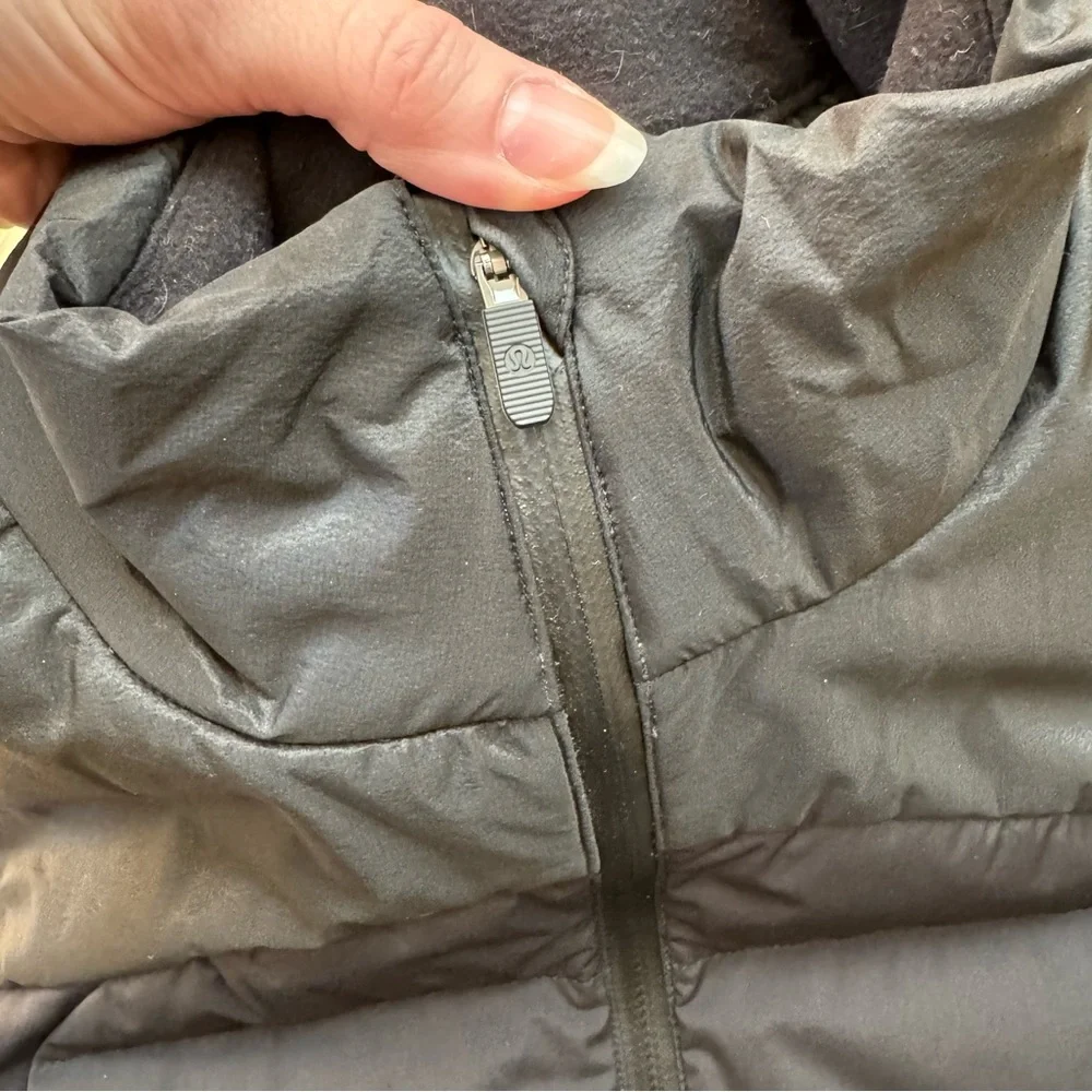 lululemon down for it all black vest size 8 - Picture 4 of 12
